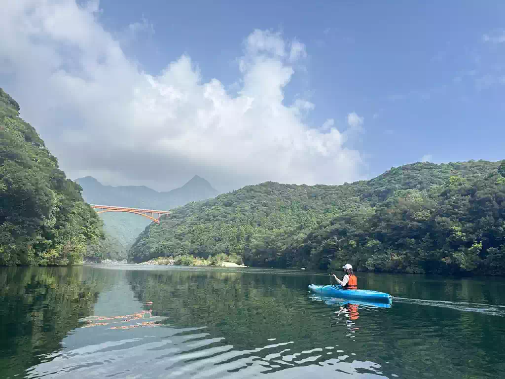 上流の谷が見えてきた