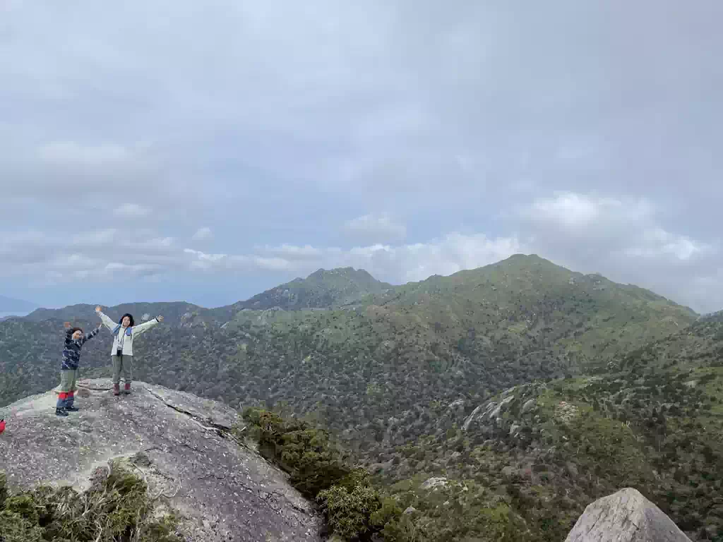 山頂からは絶景が楽しめる