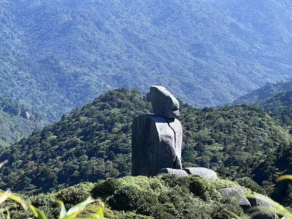 奇岩も複数あり